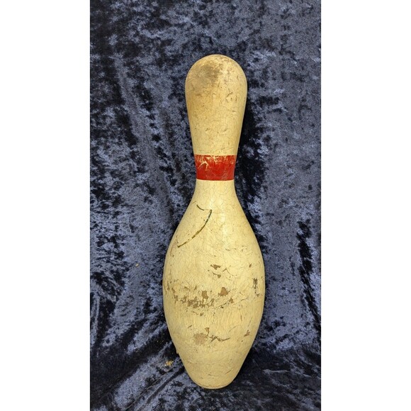 Vintage Bowling Pin For Home Decor Or Upcycle Crafting - Picture 3 of 5